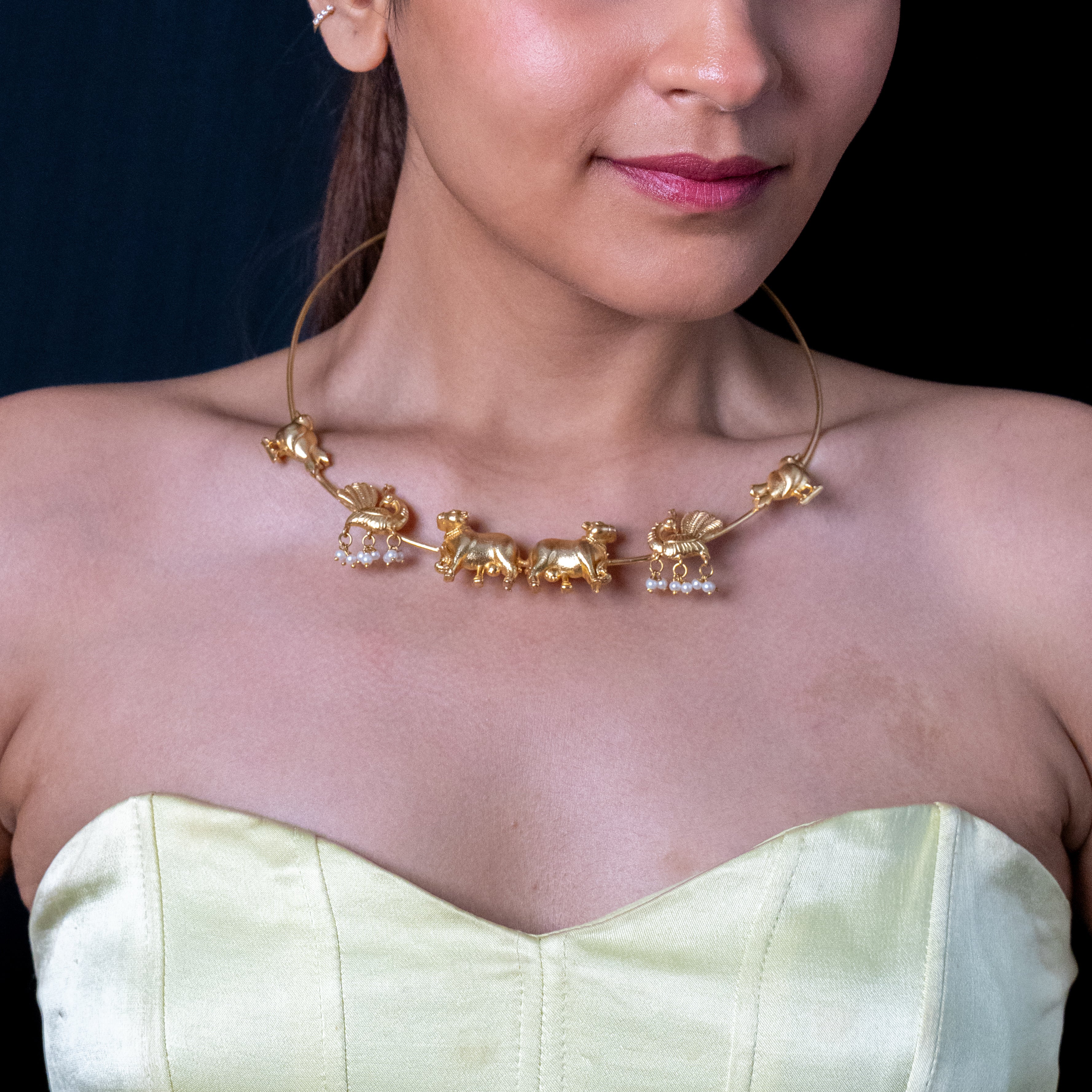 Winged Allure Hasli
